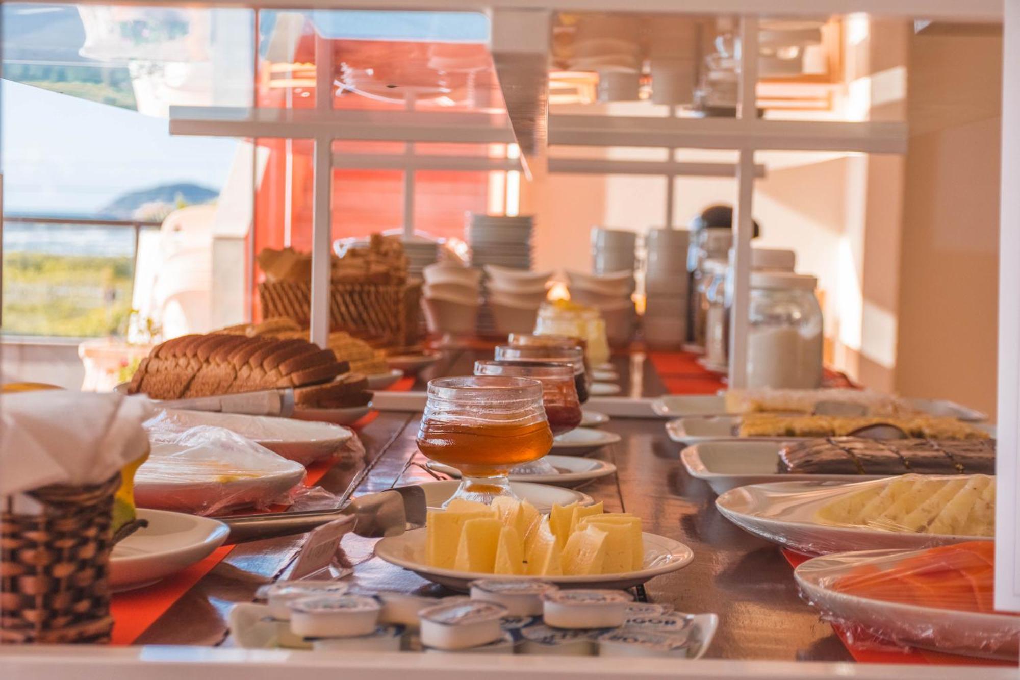 Ferrujao Pousada E Restaurante Гаропаба Екстериор снимка